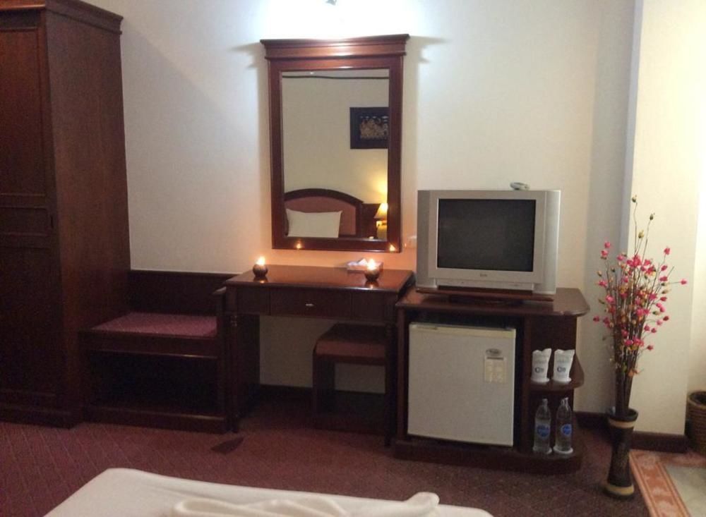 Crystal Hotel Krabi Ban Khlong Chi Lat Exteriör bild